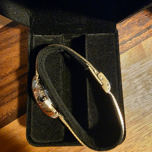 Amara Gold Watch - Heaven Mayhem - Picture 4 of 5